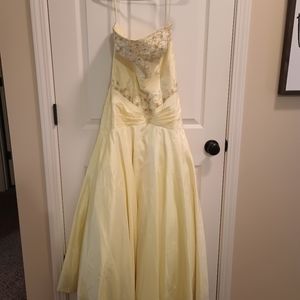 Ball gown